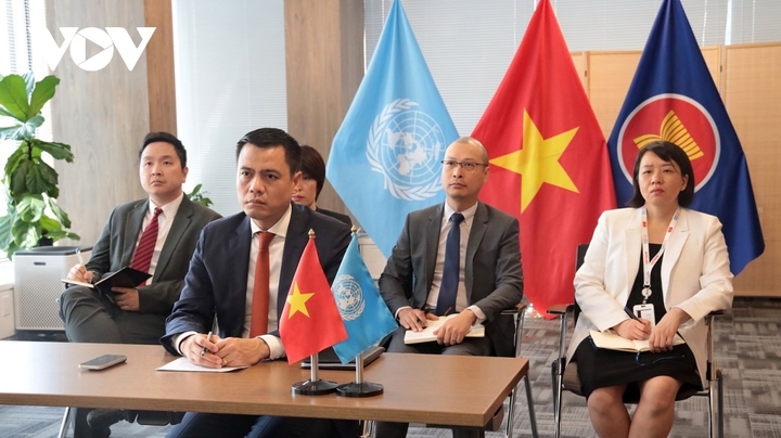 Phái đoàn Việt Nam tại Liên hợp quốc tham dự sự kiện.
