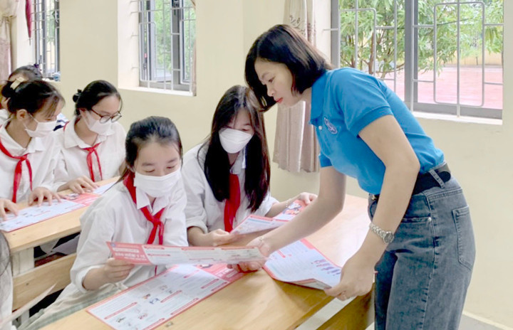 Bảo hiểm y tế Học sinh, sinh viên - Lợi ích thiết thực, vì sự phát triển bền vững của thế hệ trẻ.