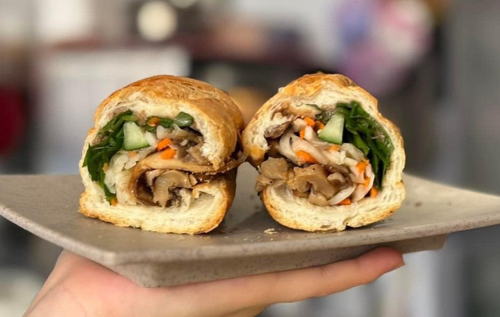 Bánh mì chay tại Bon's Vegan.