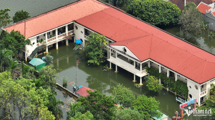 Tương tự là Trường Mầm non Nam Phương Tiến, các bé không thể đến lớp nhiều ngày qua.