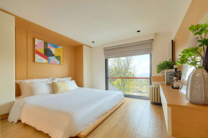 Với không gian phóng khoáng, căn hộ Art Residence là nơi an cư lý tưởng cho những cư dân khao khát khoảng lặng giữa đô thị náo nhiệt. Việc đa dạng các loại hình căn hộ, mỗi căn đều có đầy đủ tiện nghi, ánh sáng và thông gió tự nhiên, giúp khách hàng dễ dàng lựa chọn sản phẩm yêu thích.