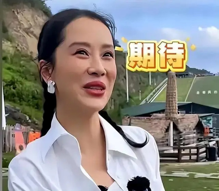 Khuôn mặt có nhiều sự thay đổi của Hải Thanh khiến nhiều người lo lắng.