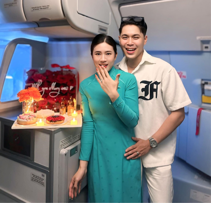 Màn cầu hôn thành công ngoài mong đợi. (Ảnh: NVCC)