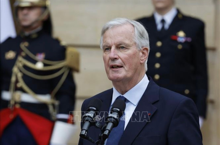 Tân Thủ tướng Pháp Michel Barnier phát biểu tại lễ nhậm chức ở Paris. (Ảnh: THX/TTXVN)