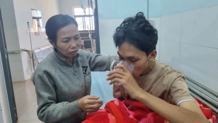 Anh Phan Minh Thắng nhập viện trong tình trạng sức khỏe suy kiệt