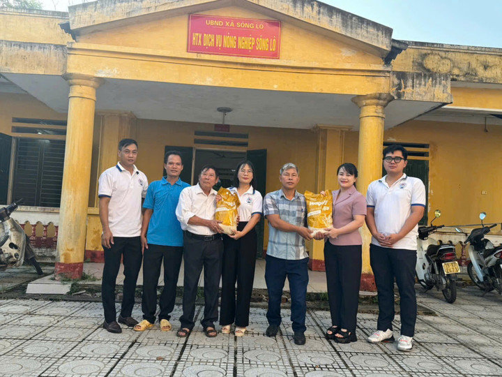 Liên minh Hợp tác xã Việt Nam hỗ trợ 35 tấn gạo cho người dân sau bão số 3 - 1