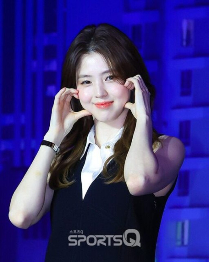 Han So Hee xinh đẹp trong buổi ra mắt phim.