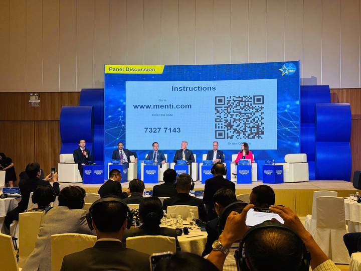 Nam A Bank là một trong những đơn vị đồng hành cùng diễn đàn năm nay.