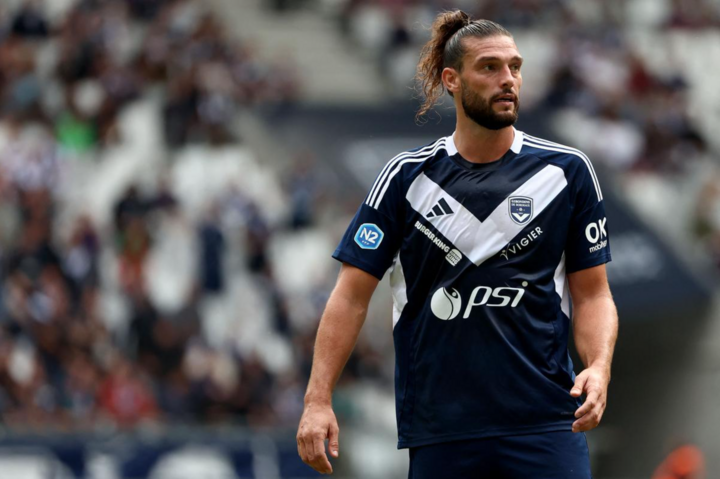 Andy Carroll nhận mức lương 3500 euro/tháng tại Bordeaux.