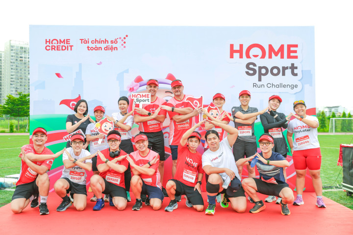 Hoạt động chạy bộ do Home Credit tổ chức trong chuỗi sự kiện thể thao nâng cao sức khỏe - Home Sport.
