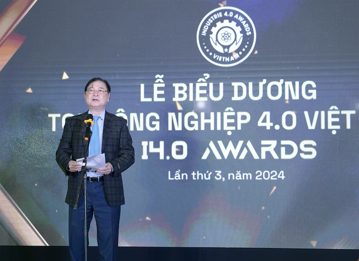 TS Phan Xuân Dũng, Chủ tịch Liên hiệp các hội khoa học và kỹ thuật Việt Nam (VUSTA) phát biểu tại buổi lễ.