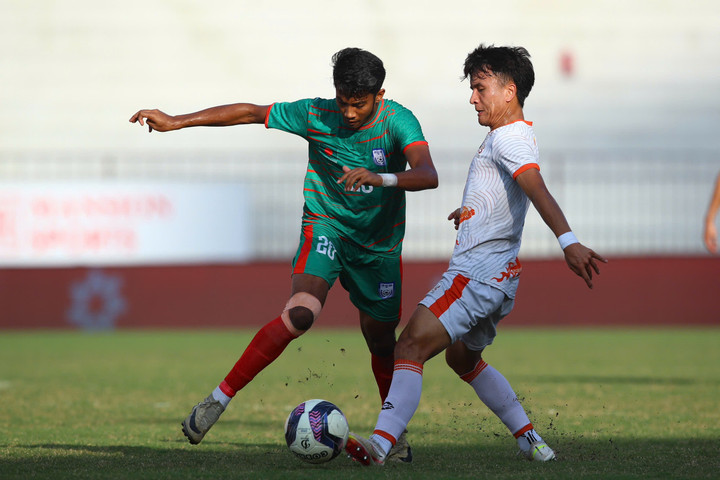 U20 Bhutan chơi nỗ lực trong hiệp 2.