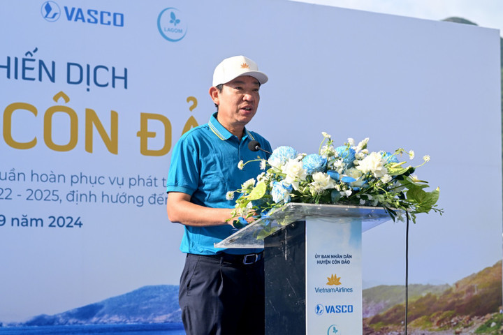 Ông Đinh Văn Tuấn - PTGĐ Vietnam Aiirlines - phát biểu tại buổi lễ.