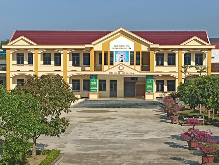 Công trình Nhà lớp học và chức năng Trường THCS Quảng Tiên.