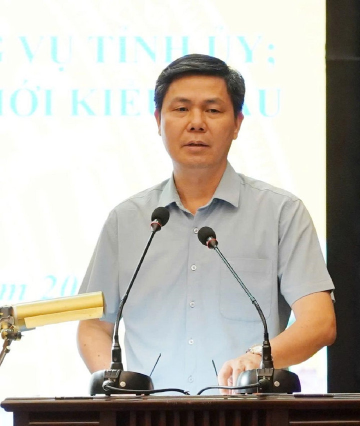 Ông Phạm Thanh Hải, Bí thư Thị ủy Quế Võ phát biểu tại Hội nghị.