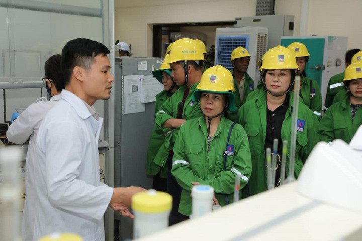 Các đoàn khách hàng tiêu biểu đến thăm quan và tìm hiểu về quy trình sản xuất Đạm Phú Mỹ, NPK Phú Mỹ.