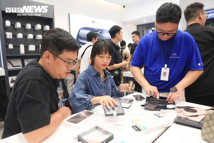 Sức mua iPhone từ thị trường tăng, kéo theo những sản phẩm trong cùng hệ sinh thái cũng được quan tâm.