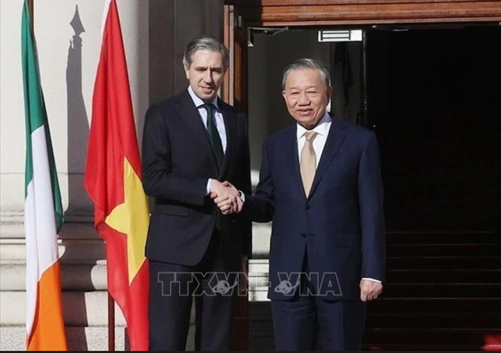 Tổng Bí thư, Chủ tịch nước Tô Lâm trong cuộc gặp Thủ tướng Ireland Simon Harris tại thủ đô Dublin, ngày 3/10/2024. (Ảnh: TTXVN)