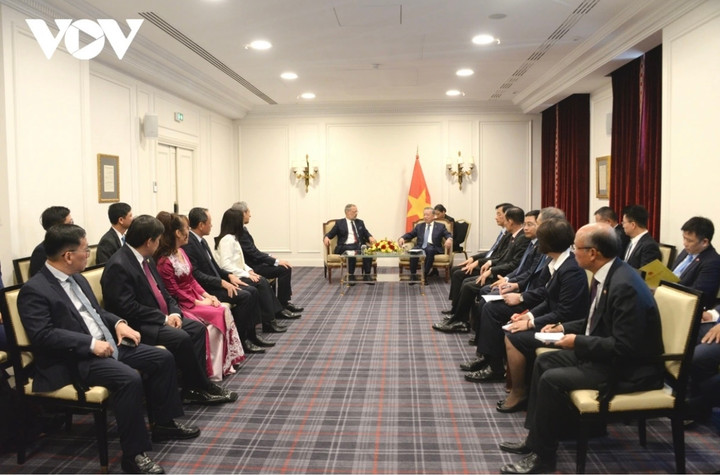 Toàn cảnh buổi tiếp.