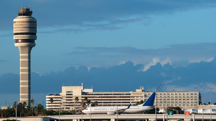 Hàng trăm chuyến bay khởi hành từ Florida hoặc đến các sân bay Florida đã bị hủy vào từ ngày 8/10. (Ảnh: Getty)