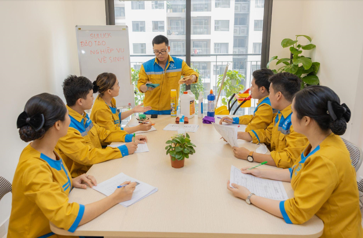 ‘Chìa khoá’ tạo dựng uy tín của dịch vụ vệ sinh công nghiệp Suluck - 1