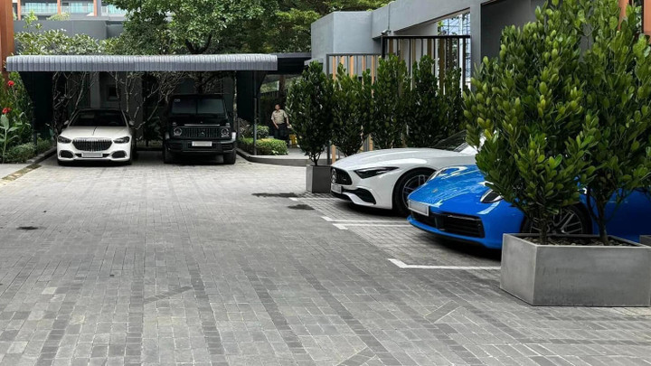Lộ diện dàn siêu xe trị giá 60 tỷ của đại gia Sài Gòn, có xe giống của Minh Nhựa - 2