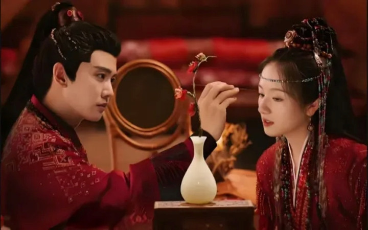 Màn hợp tác giữa Nhậm Gia Luân và Lý Lan Địch.