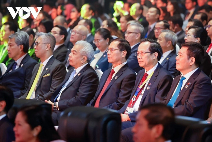 Lãnh đạo Việt Nam tham dự Hội nghị ASEAN lần thứ 44, 45.