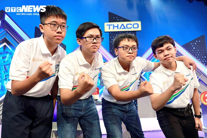 4 nhà leo núi xuất sắc nhất Đường lên đỉnh lympia 2024.