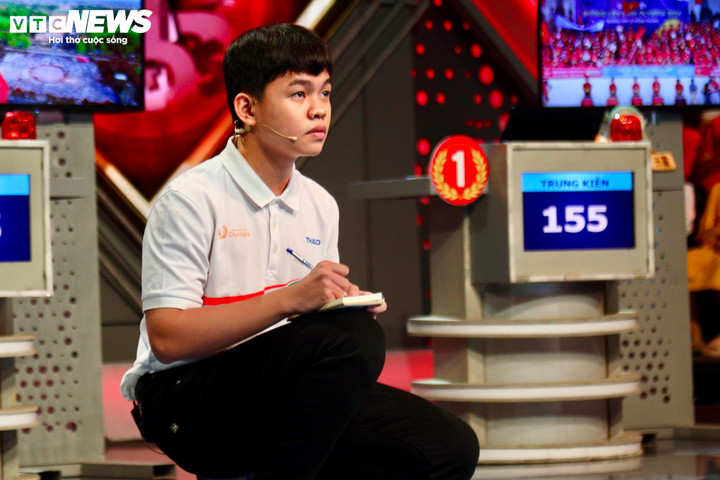 Trực tiếp chung kết Đường lên đỉnh Olympia 2024: Phú Đức trở thành quán quân - 3