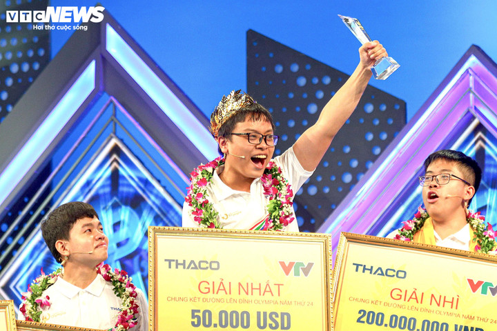 Phú Đức giành vòng nguyệt quế cùng 50.000 USD tiền thưởng.