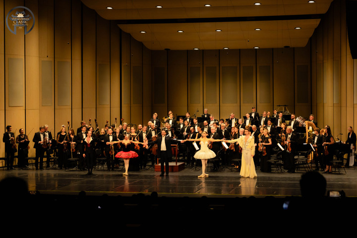 Từ nhiều năm qua, Vietnam Airlines Classic - Hanoi Concert trở thành sự kiện âm nhạc cổ điển thường niên, mang đến những giá trị nghệ thuật vượt thời gian. Đây cũng là hành trình mà Vietnam Airlines nỗ lực đưa âm nhạc thế giới đến Việt Nam, đồng thời góp phần giới thiệu, quảng bá hình ảnh đất nước, con người Việt Nam yêu chuộng nghệ thuật, Thủ đô vì hòa bình đến với đông đảo bạn bè quốc tế.