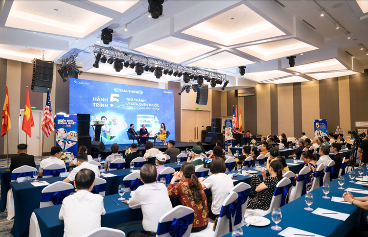 Sự kiện được tổ chức trang trọng tại khách sạn Novotel Thái Hà với sự góp mặt của khách hàng thân thiết, đối tác chiến lược, các KOLs và chuyên gia đầu ngành.