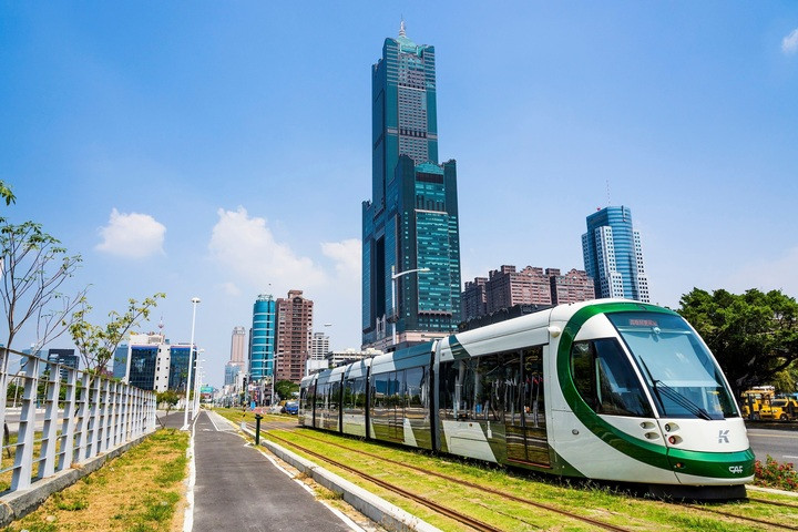 Một tuyến đường sắt hạng nhẹ (LRT) tại Đài Loan. (Ảnh: Shutterstock)
