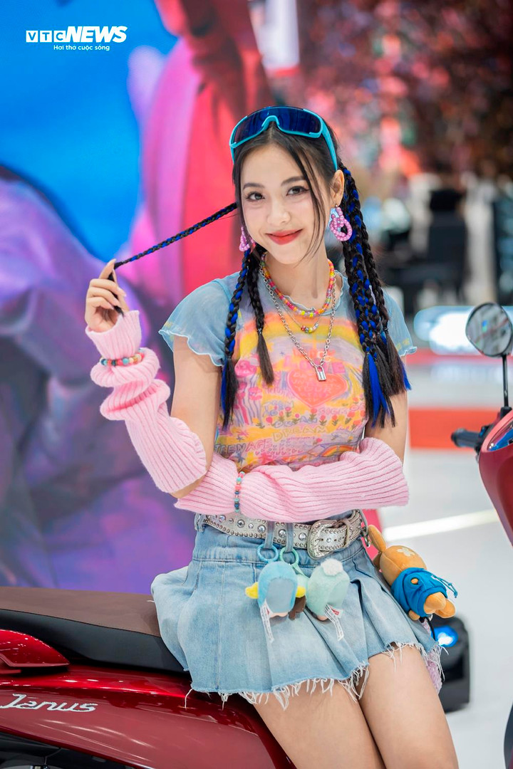 Cô nàng cá tính bên Yamaha Janus.