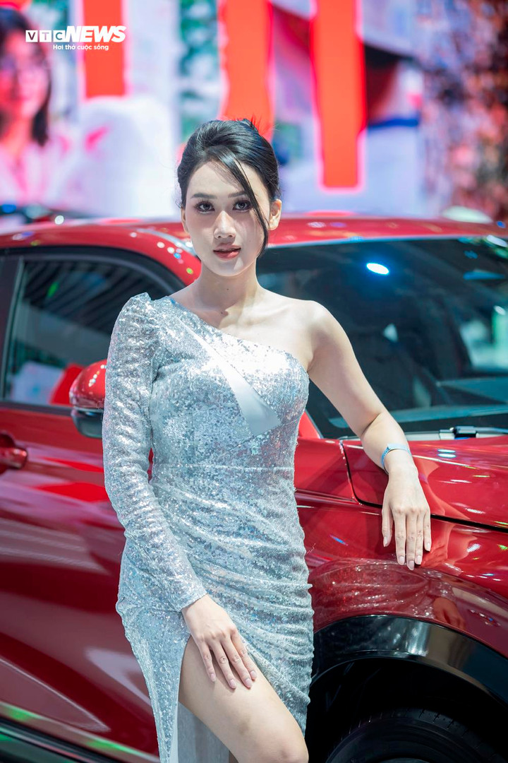 Honda HR-V phiên bản RS được nhiều khách hàng quan tâm.