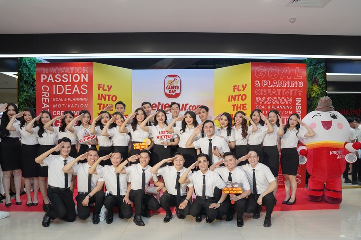 Vietjet chắp cánh ước mơ bay với ngày tuyển dụng tiếp viên hàng không tháng 10 - 2