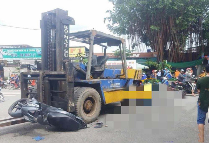 Chiếc xe nâng liên quan vụ tai nạn.