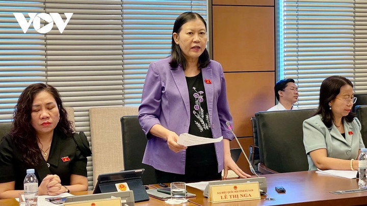 Chủ nhiệm Ủy ban Tư pháp của Quốc hội Lê Thị Nga, đại biểu Quốc hội đoàn Hà Nam.