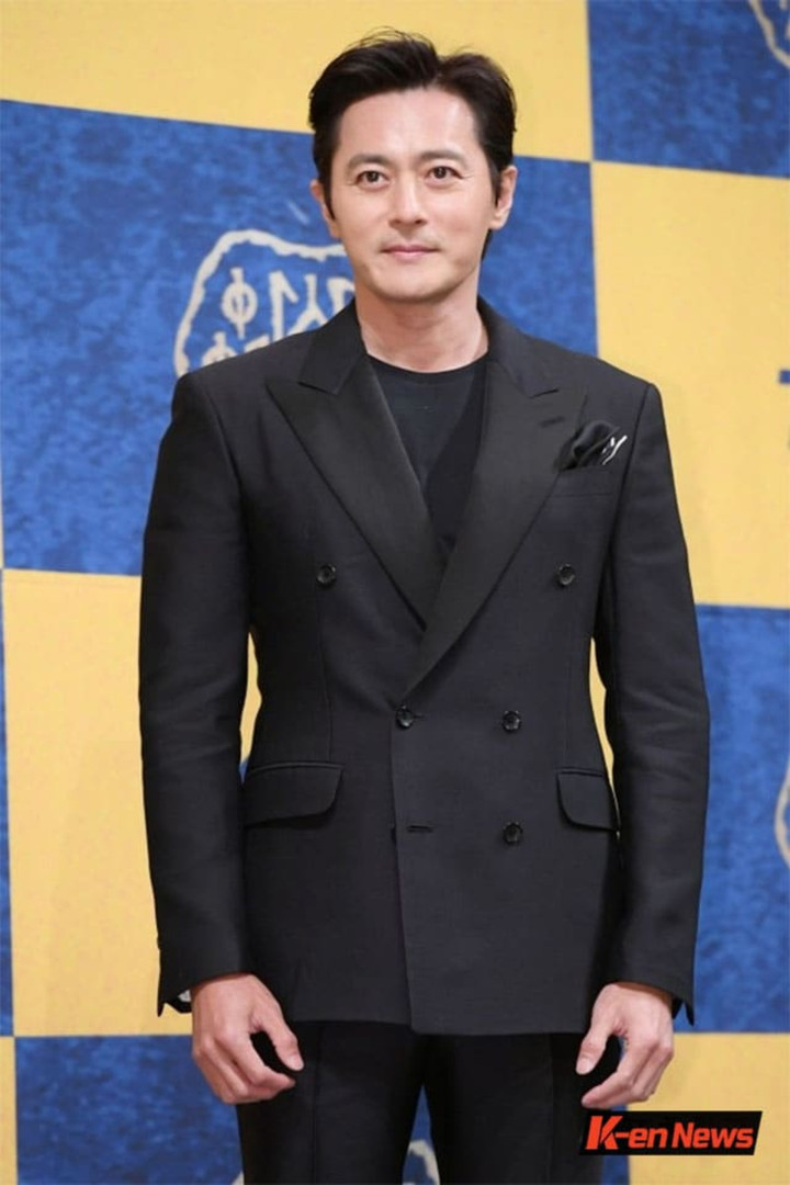 Jang Dong Gun có phần xuống sắc, phong độ sau scandal săn gái.