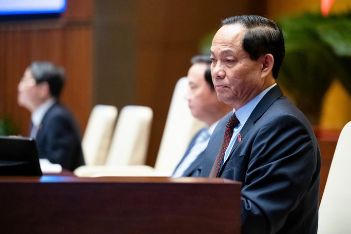 Quốc hội thảo luận về dự án Luật sửa đổi, bổ sung một số điều của Luật Quy hoạch, Luật Đầu tư, Luật đầu tư theo phương thức đối tác công tư và Luật Đấu thầu chiều 6/11. (Ảnh: Quốc hội)