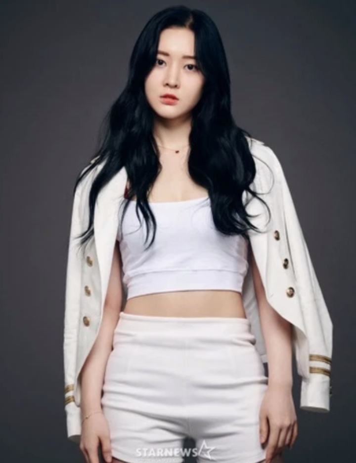 Areum mang thai con thứ 4 giữa lúc bị truy tố.