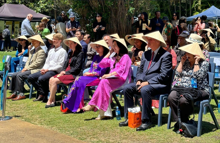 Các đại biểu tham dự chương trình.