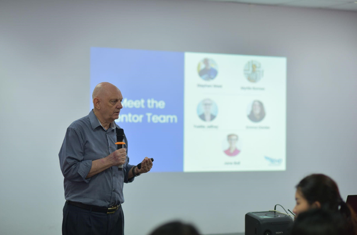 Thầy Stephen West - Giám đốc Viện Nghiên cứu Giáo dục và Phát triển Nhân lực (EDI).