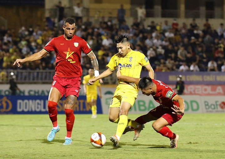 Hà Tĩnh chạm trán TP.HCM tại V-League