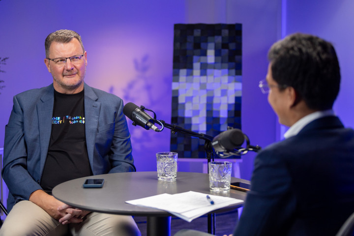 Ông Jakub tin rằng khi tất cả các yếu tố ESG hoạt động hài hòa, doanh nghiệp không chỉ thành công về mặt tài chính mà còn tạo tác động tích cực tới xã hội và môi trường. (Ảnh: Vietsuccess)