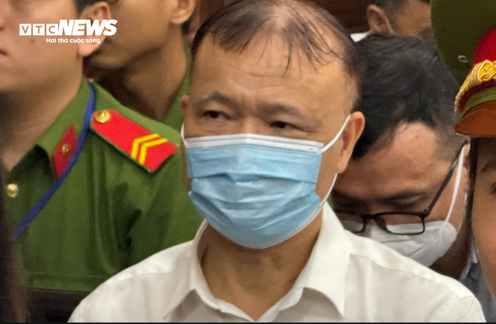 Để đạt được giấy phép này, bà Hạnh đã hối lộ ông Nguyễn Lộc An, Phó Vụ trưởng Vụ Thị trường trong nước, Bộ Công Thương, với tổng số tiền 921 triệu đồng, bao gồm 400 triệu đồng tiền mặt và một đồng hồ Patek Philippe. Dựa trên đề xuất của ông An, ngày 22/8/2016, Thứ trưởng Đỗ Thắng Hải đã ký cấp giấy phép kinh doanh xuất nhập khẩu xăng dầu cho Xuyên Việt Oil trong 5 năm.