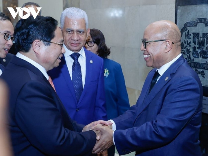 Thủ tướng Phạm Minh Chính hội kiến Chủ tịch Hạ viện Cộng hòa Dominica Alfredo Pacheco.