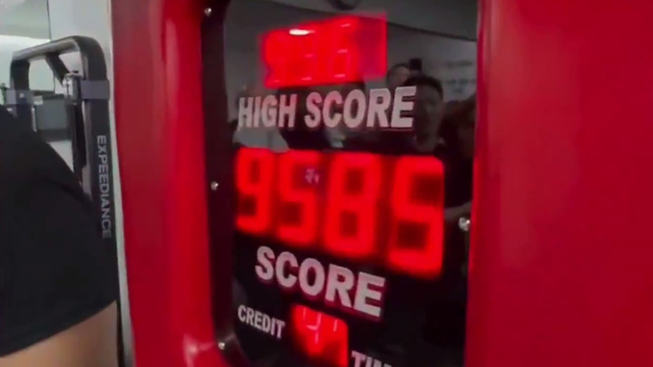 Cú đấm của Ma Dong-seok được 9585 điểm