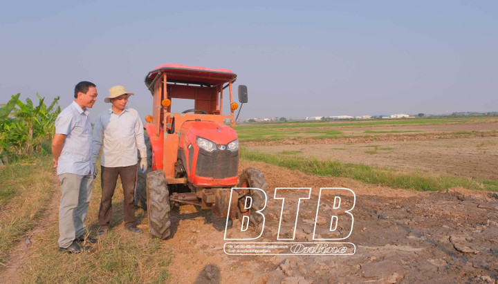 Hội viên nông dân Nguyễn Hữu Lâm, xã An Đồng (Quỳnh Phụ) đầu tư đưa cơ giới hoá vào sản xuất.